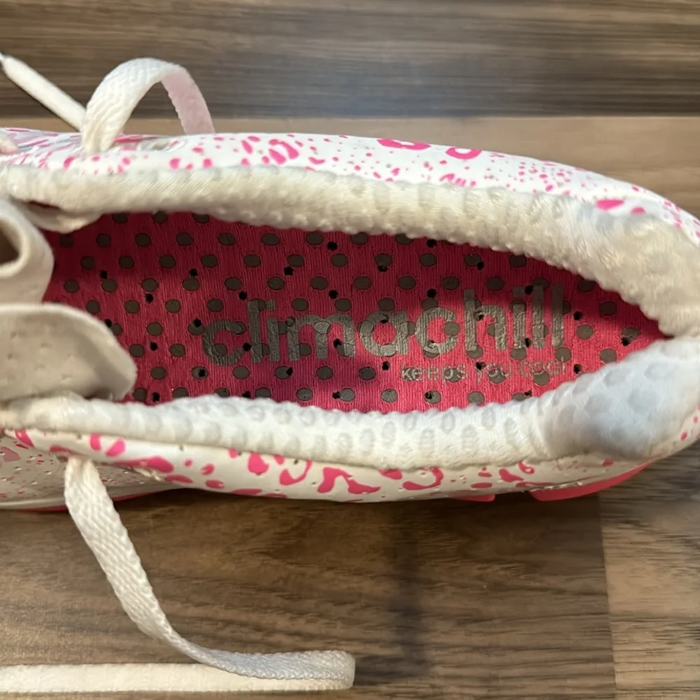Addidas Leopard White Neon Pink Climachill Askin Tie Up Running Sneakers 7.5 NWT